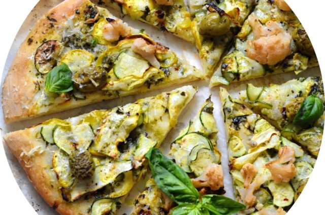 Pizza de printemps chèvre courgette et pesto